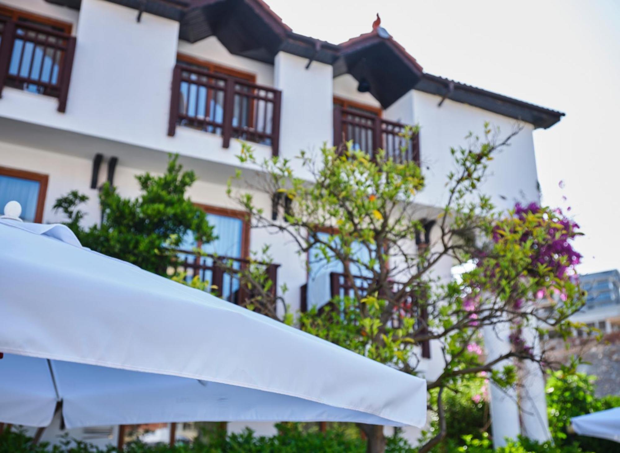 Noxinn Hotels Club Ultra All Inclusive Konaklı Exterior foto