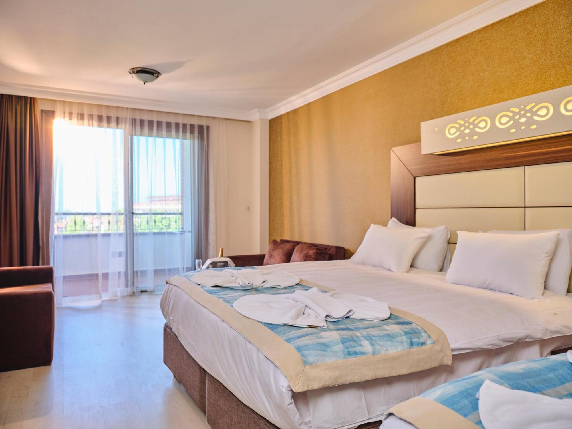 Noxinn Hotels Club Ultra All Inclusive Konaklı Exterior foto