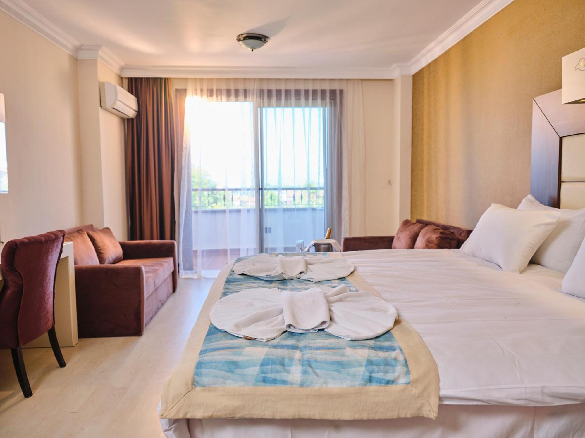 Noxinn Hotels Club Ultra All Inclusive Konaklı Exterior foto